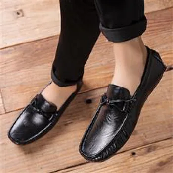Europeia Estação de Calçados masculinos 2023 Novos Sapatos Tampa da Sapata de Pé Calçados Casuais Tendência de Deslizamento Suave Inferior Gommino