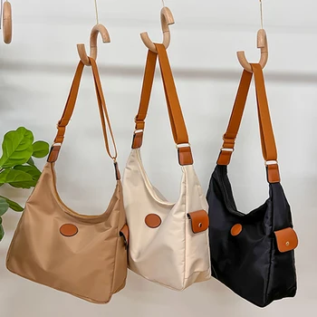 Casual Nylon Crossbody Sacos De Mulheres Que Viajam Acampamento De Grande Capacidade Simples De Ombro Messenger Bag Estilo Harajuku Sling Bags